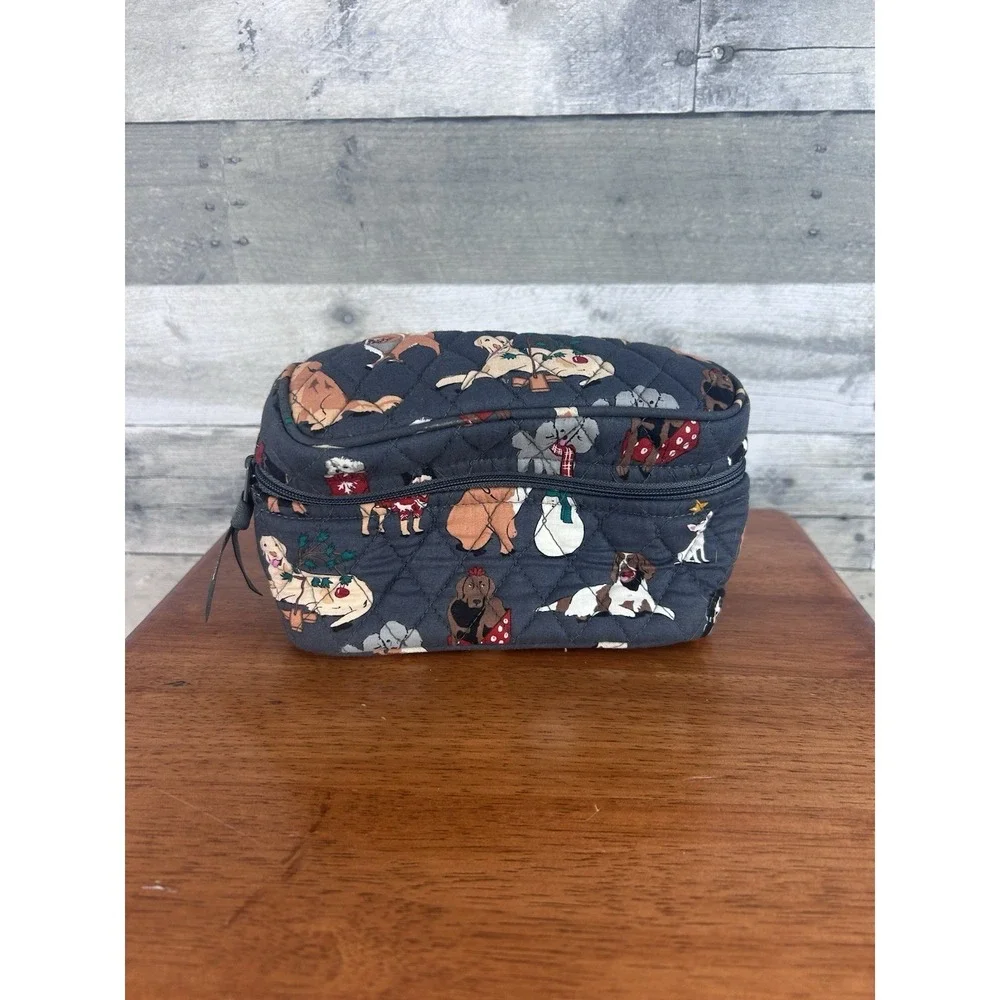 VERA BRADLEY Cosmetic Bag Make up Caseholiday dogs  HOLIDAY DOGS
